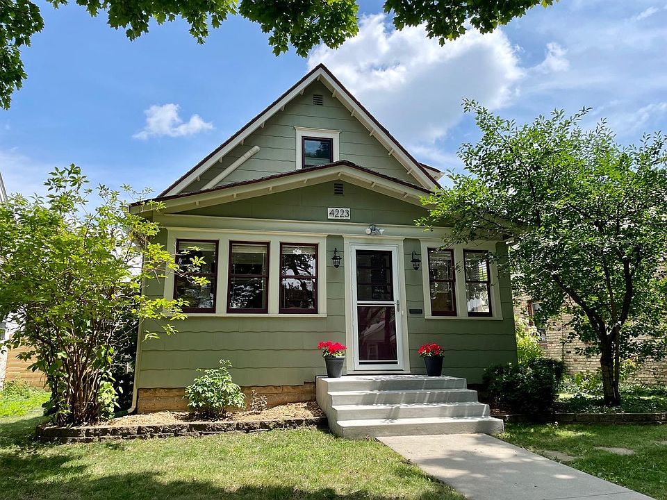 1st image of 4223 32nd Ave S