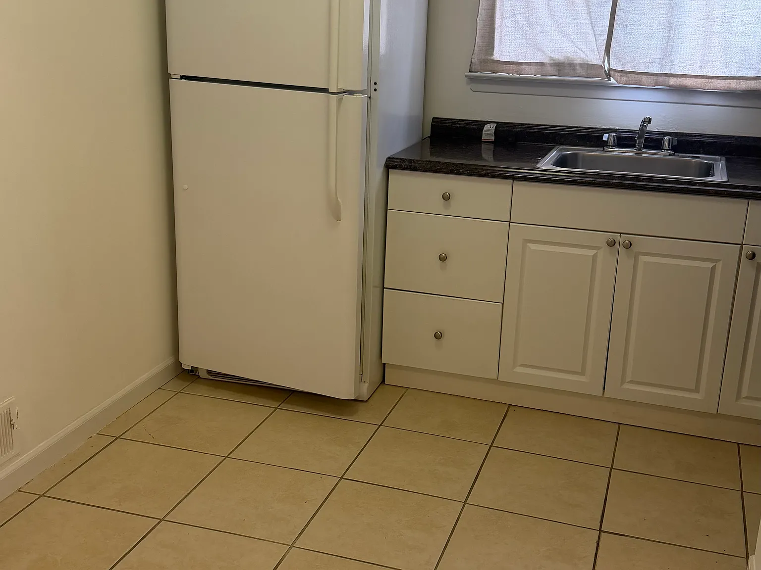 1 bed, 600 sqft, $1,900 — Photo 2