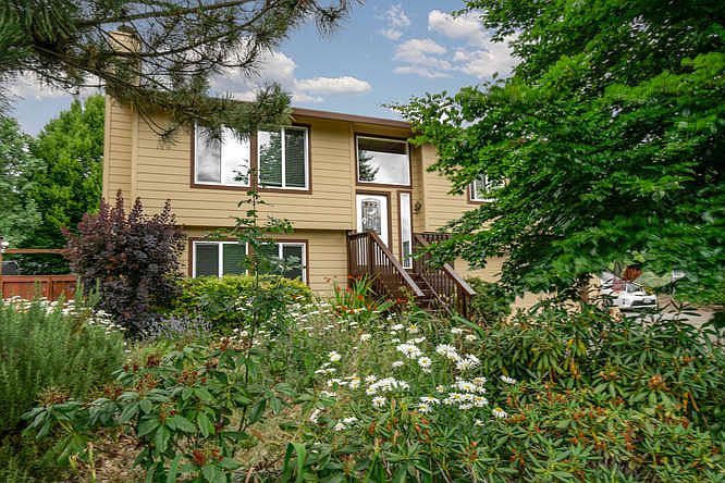 1st image of 2816 NE 148th St