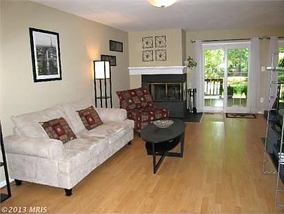 2nd image of 3864 Waythorn Pl