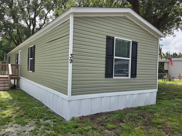 300 W Albert St #39S, Maize, KS 67101