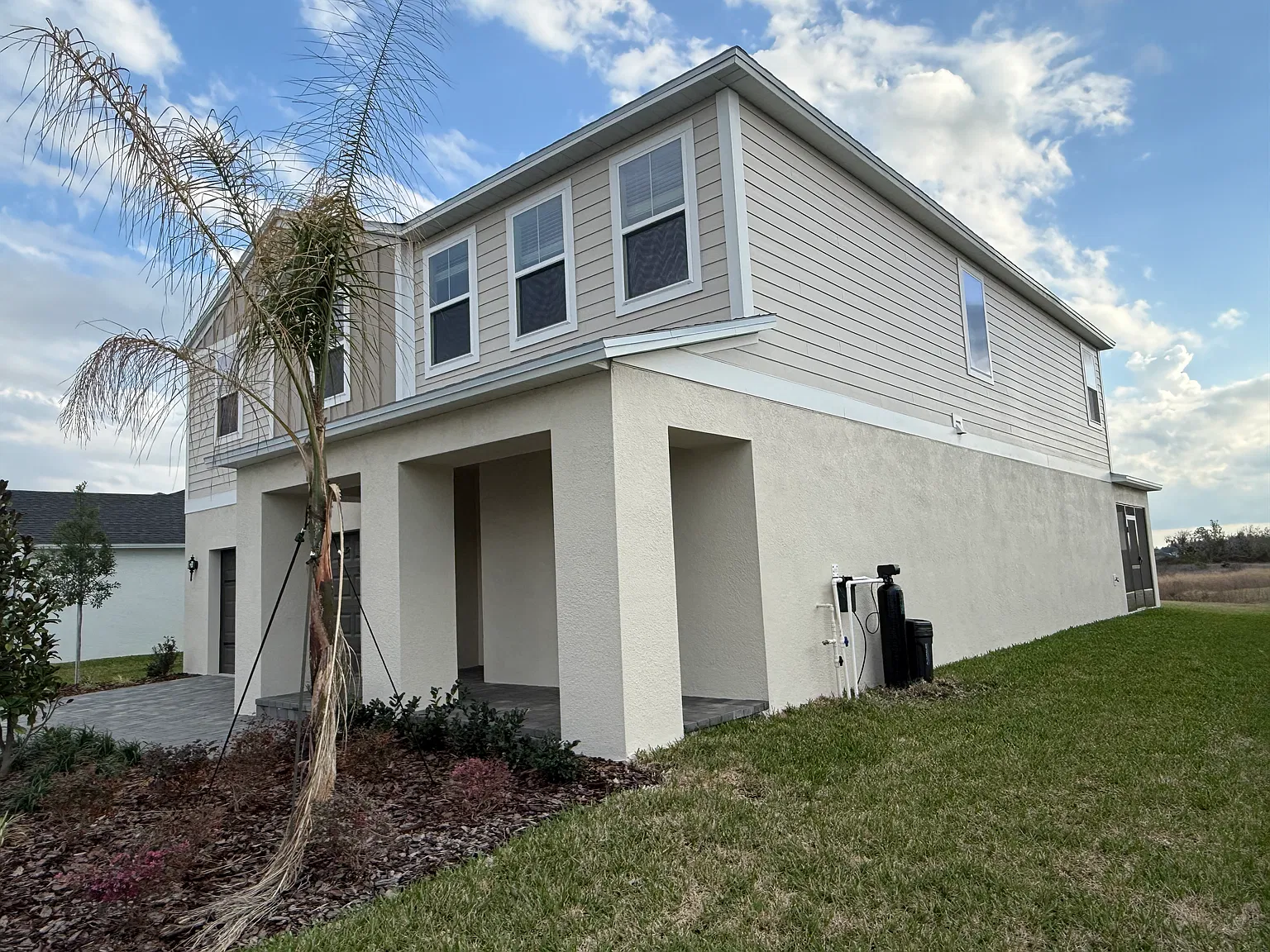 5 bed, 3.5 bath, 3182 sqft, $3,400 — Photo 3