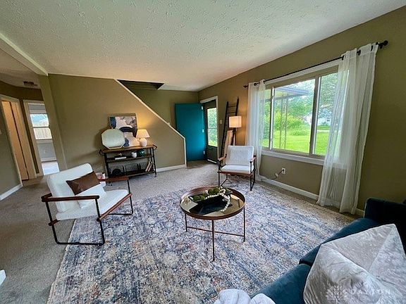 4th image of 1916 Emerald Ct