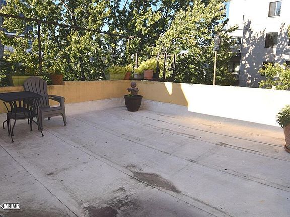 2nd image of 419 E 116th St #3