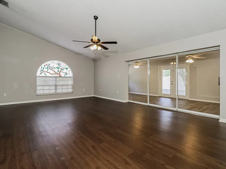 4654 Murcross Ln — Photo 4