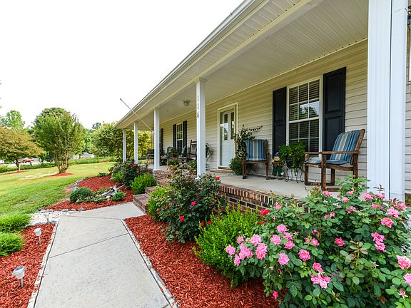 2nd image of 114 Northbrook Dr