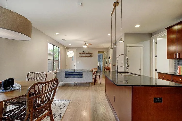 2909 Corbin Ln — Photo 9