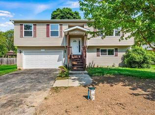 39181 N Poplar St, Lake Villa, IL 60046