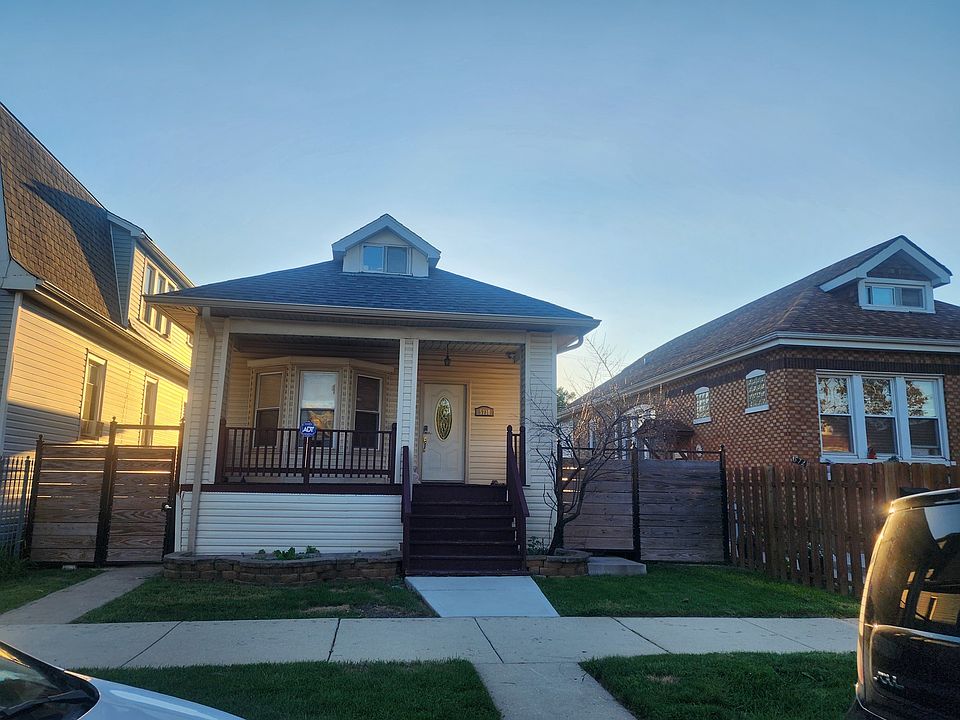 2nd image of 5730 S Trumbull Ave