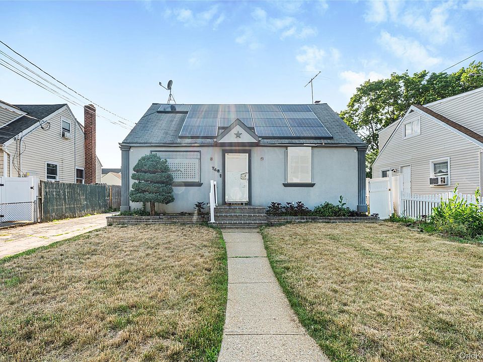 1st image of 740 Barry Place