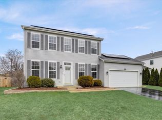 1832 Blue Stem Cir, Aurora, IL 60504