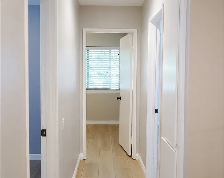 1695 E Avenida De Las Flores — Photo 6