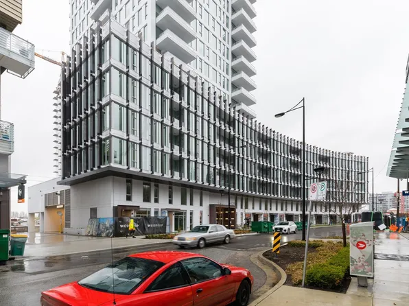 3438 Sawmill Cres #2304, Vancouver, BC V5S 0E3