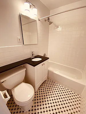 Rented by Metropolis Real Estate of Manhattan | media 13
