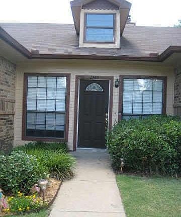 2nd image of 2325 Salerno Dr