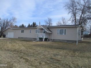 135 1st Ln NW, Pick City, ND 58545