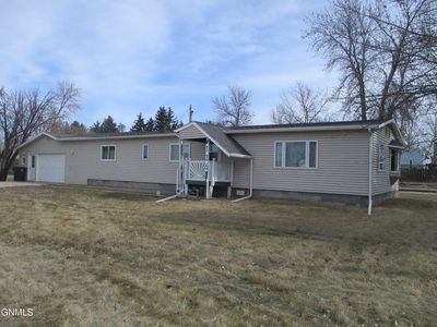 135 1st Ln NW, Pick City, ND, 58545