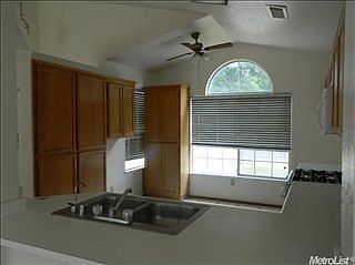 5th image of 2226 Imperial Dr