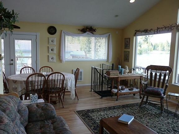 Great Room & Dining Area