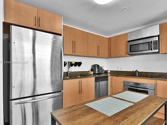 4th image of 300 S Biscayne Blvd #T-3203
