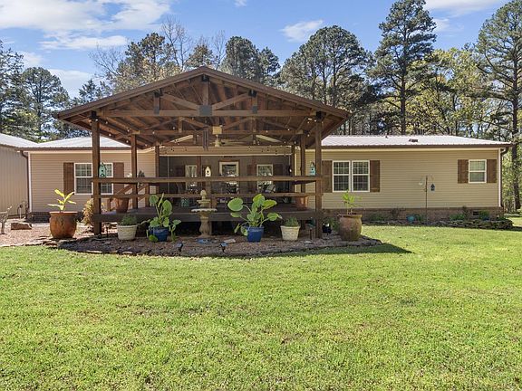 2nd image of 270 Tortoise Bay Rd