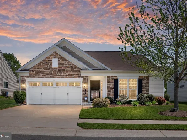 53 Battery Point Dr, Fredericksburg, VA 22406