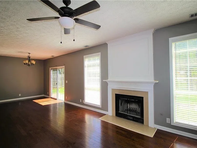 235 Cadence Ct — Photo 4