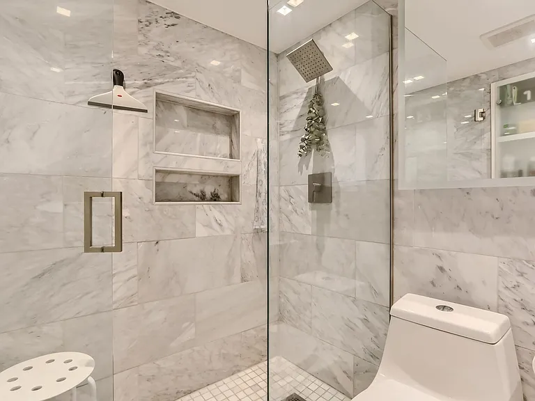 1313 N Williams St #1106 — Photo 17