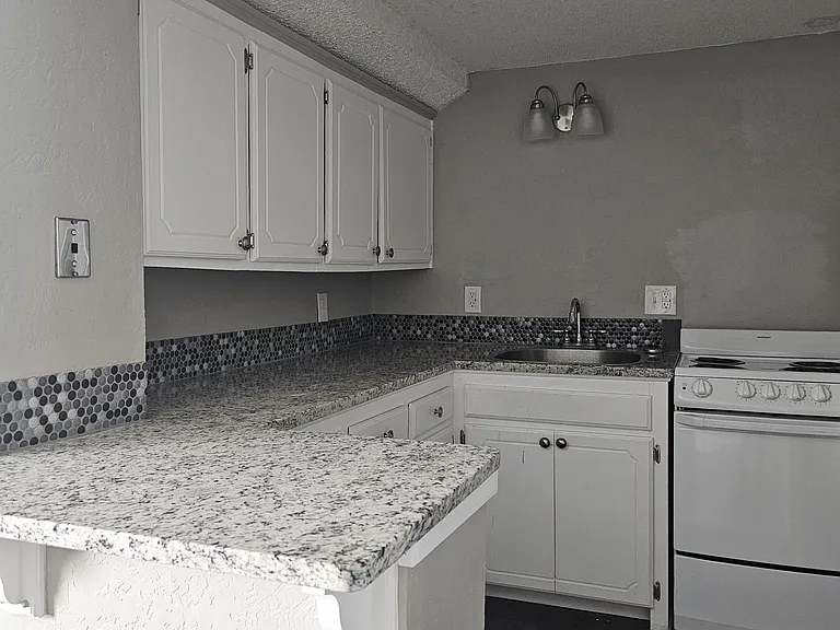 205 W Idaho Ave #5 — Photo 7