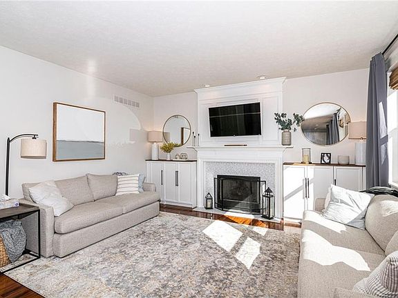 3rd image of 11783 Stepping Stone Dr