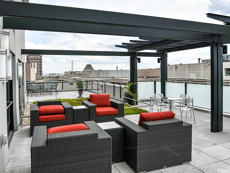 Common Spaces_Roof Top with Thomas Circle and Washington Monument views