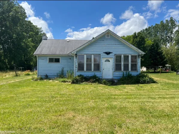 1117 Allen Rd, Kimball, MI 48074