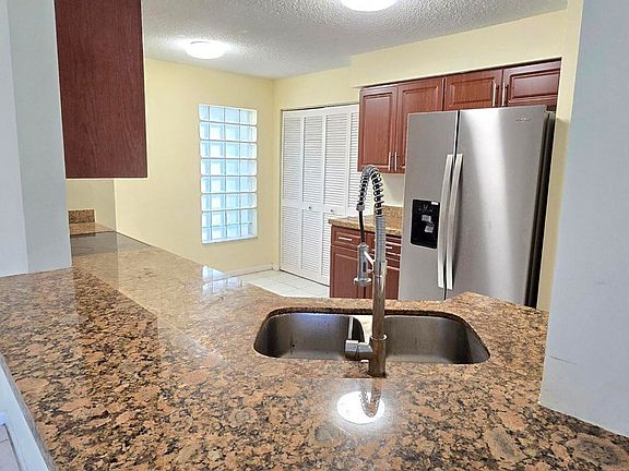 3rd image of 8707 Forest Hills Blvd #4-A