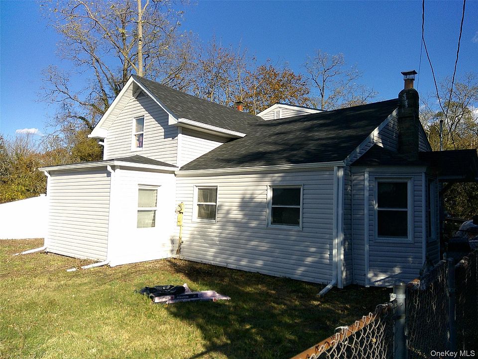 1st image of 145 Conklin Avenue