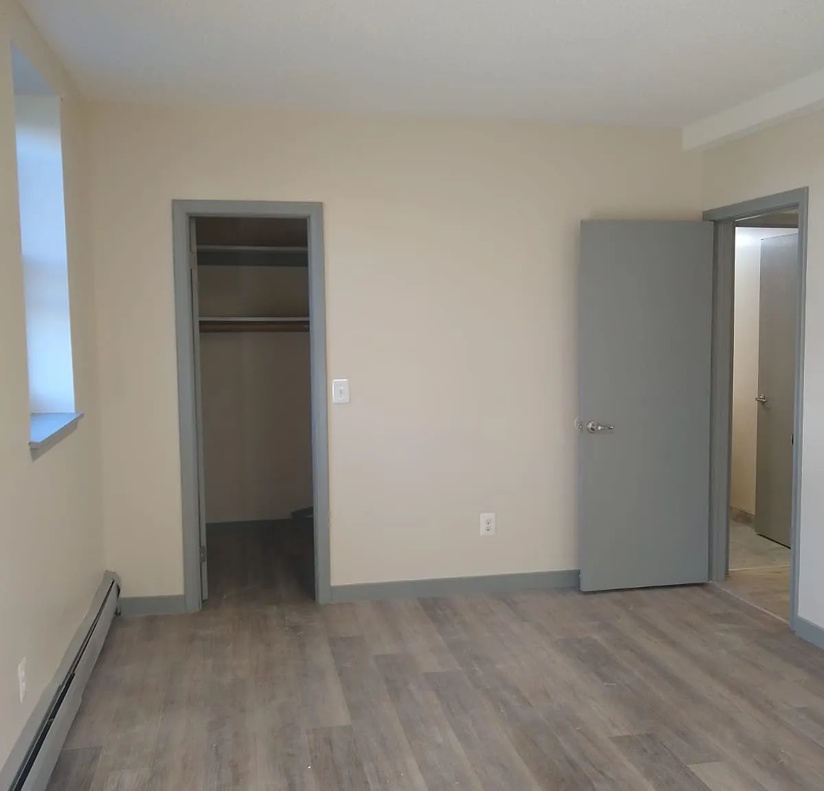 2 bed, 975 sqft, $1,650 — Photo 2