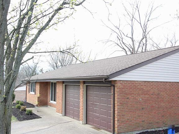 3rd image of 2600 Byrneside Dr