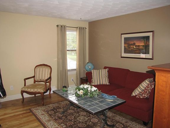 3rd image of 1381 Twin Pines Trl #8