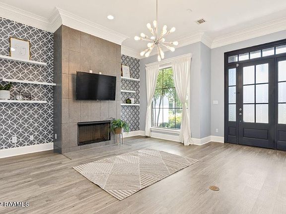3rd image of 216 Bayou Parc Dr