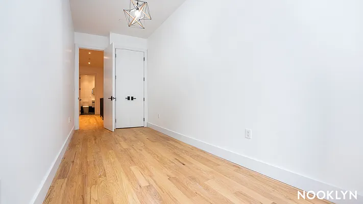 Rented by Nooklyn NYC LLC | media 30