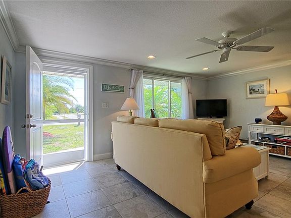 5th image of 3373 Lake View Blvd