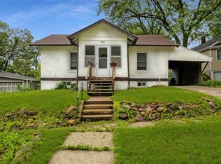 303 Newton St, Guthrie Center, IA 50115
