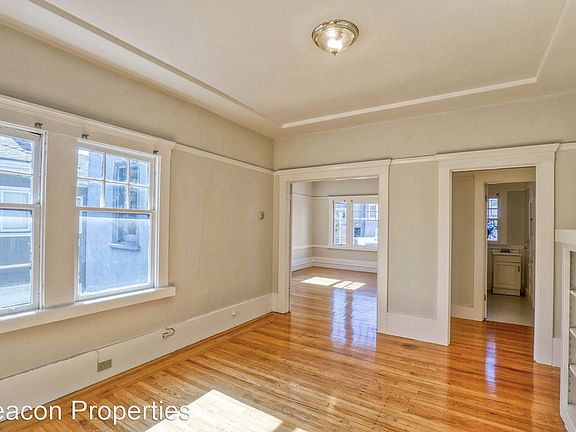 3rd image of 742 Rand Ave APT 4
