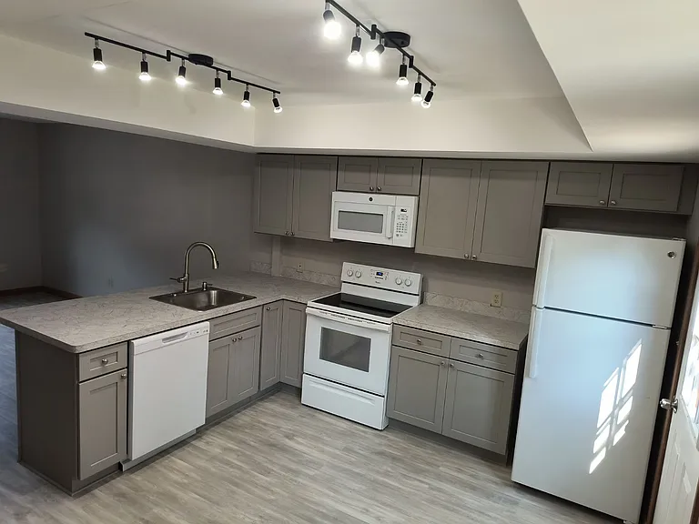 1430 Russell Rd #29 — Photo 9