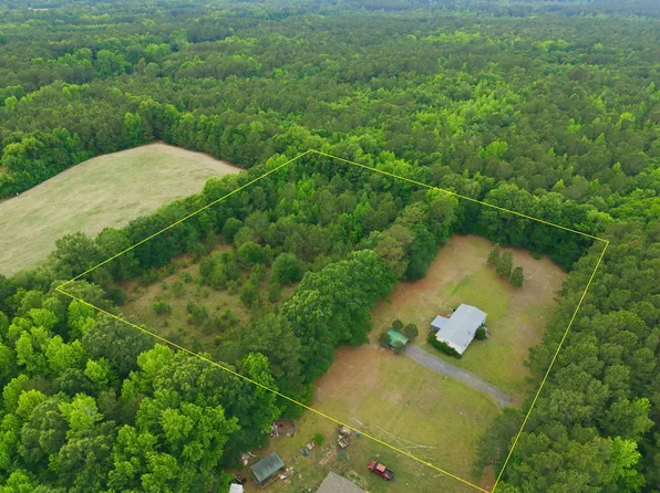 141 Mainester Ln, Saint Stephen, SC 29479