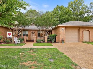 60 Shore Dr, Clinton, MS 39056