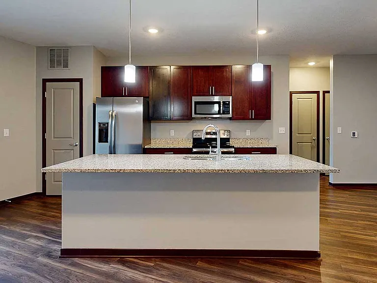 360 at Jordan West — Photo 121