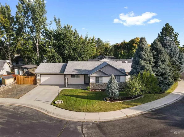 379 N Procyon Pl, Star, ID 83669