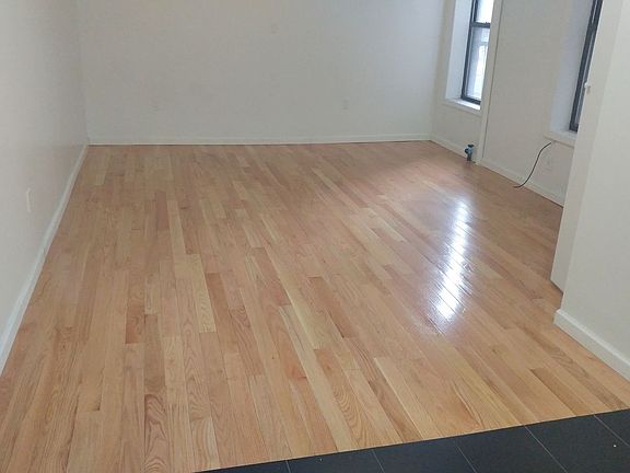 2nd image of 58 Henry St APT 4