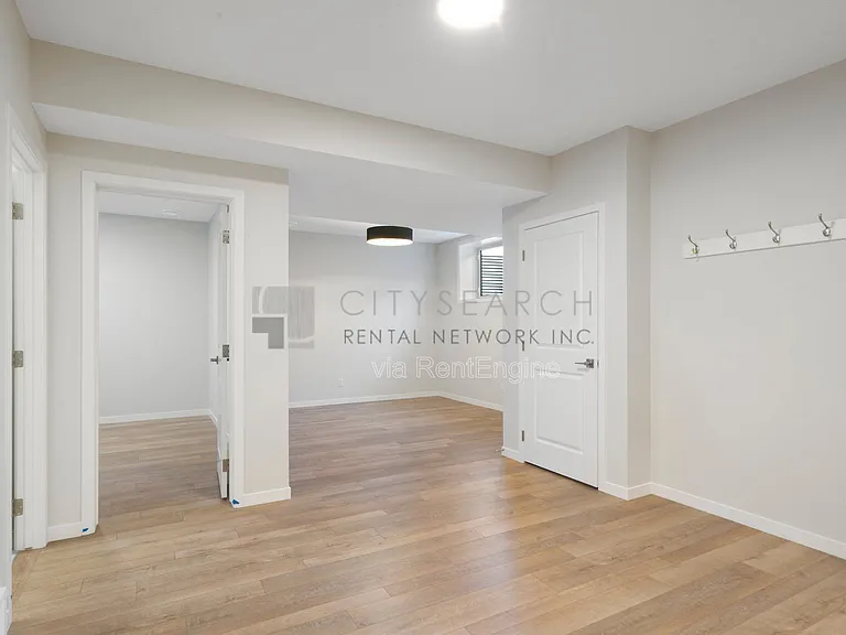 31 Royston Ter NW — Photo 10