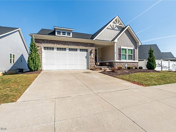 3rd image of 733 Buckeye Dr